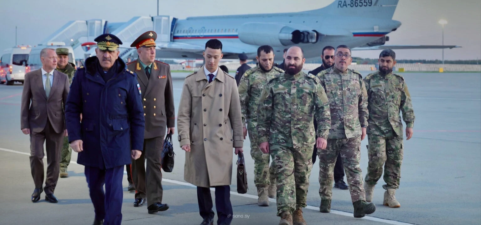 رئيس أركان الجيش السوري يصل مو...