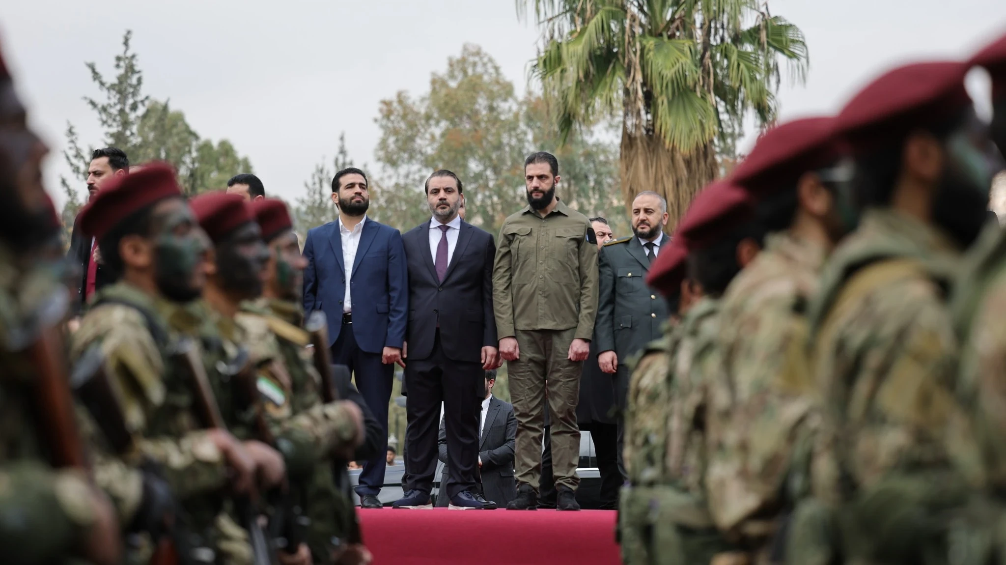 إسرائيل تدرس الرد على هتافات ا...