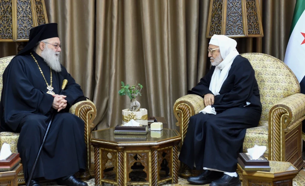 البطريرك يوحنا العاشر يزور وزا...