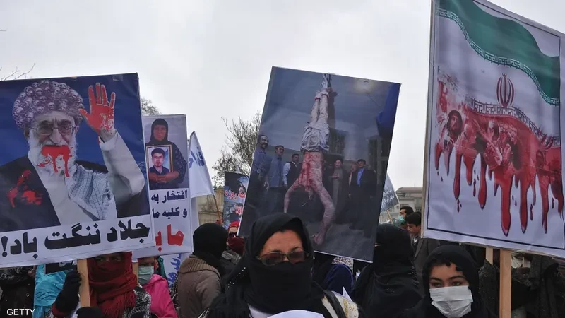 إيران من رماد الثورة إلى نار ا...