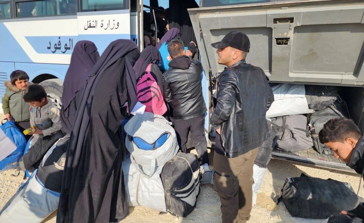 الحسكة: 240 عائلة عراقية تغادر...