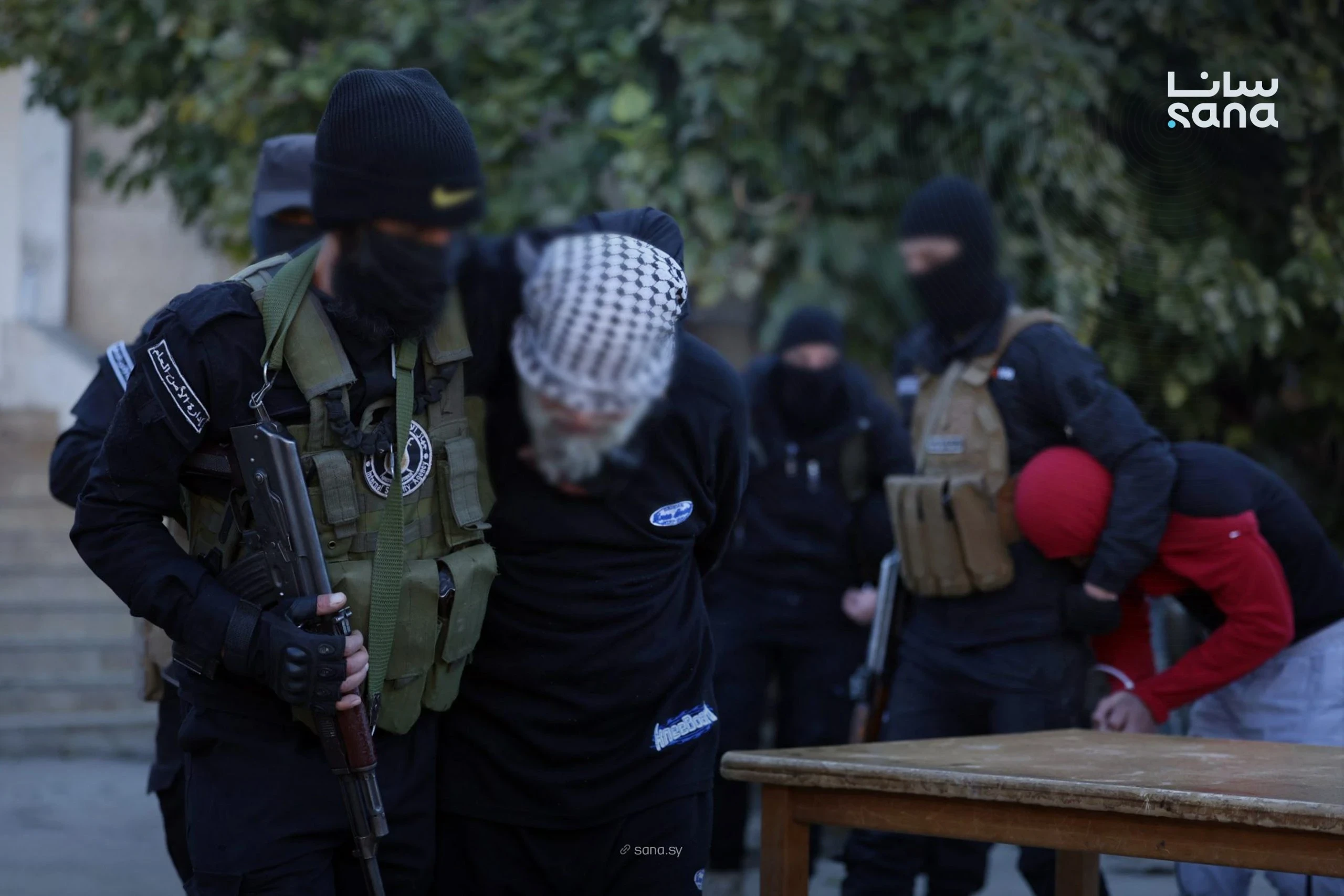 الأمن الداخلي بريف دمشق يفكك خ...