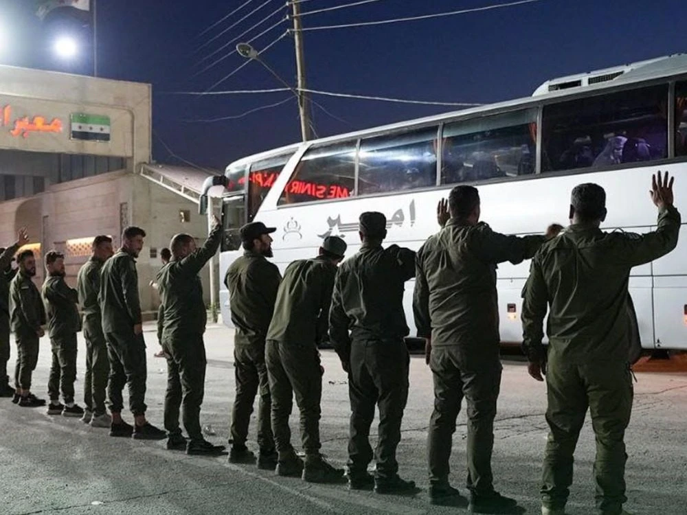 أولى دفعات الحجاج السوريين تعو...