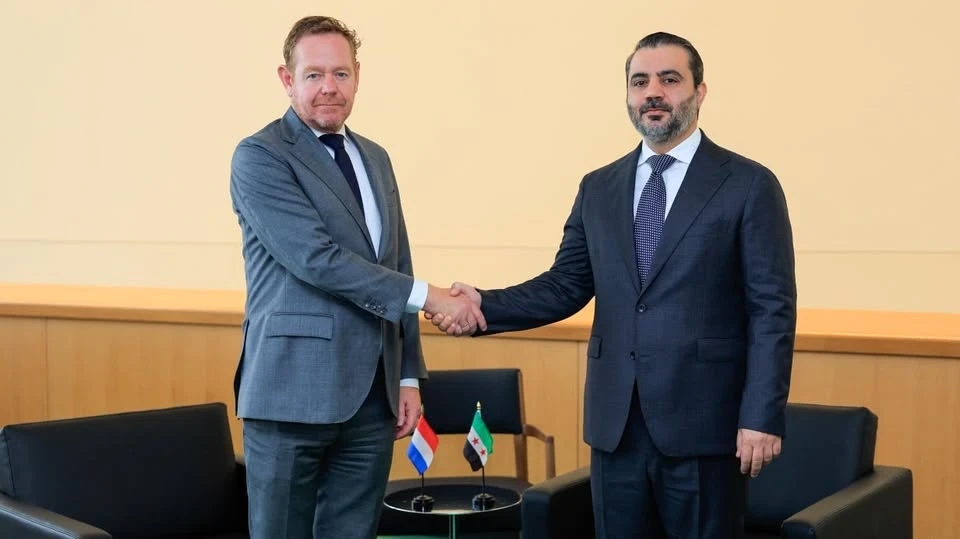 وزير الخارجية السوري يواصل عقد...