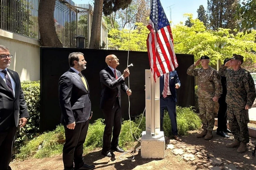 "باراك" يشيد بفتوى "مجلس الإفت...