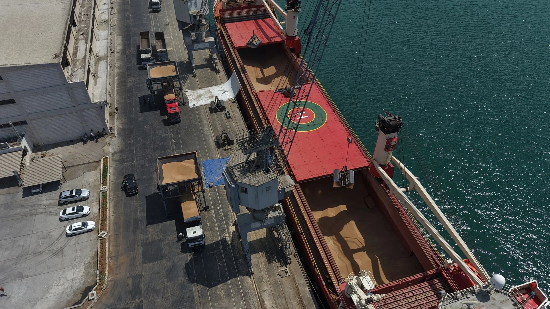 طرطوس تستقبل شحنة جديدة من الق...