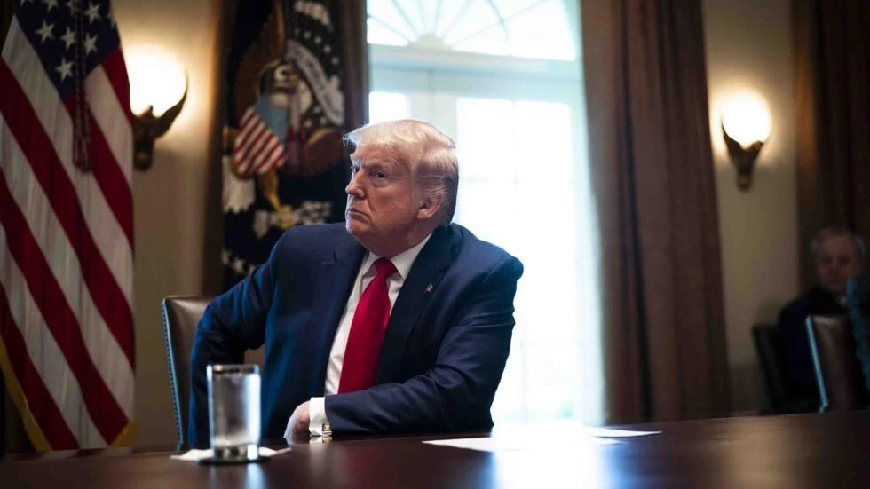 "ترامب" يهدد بقتل المرشد الإير...