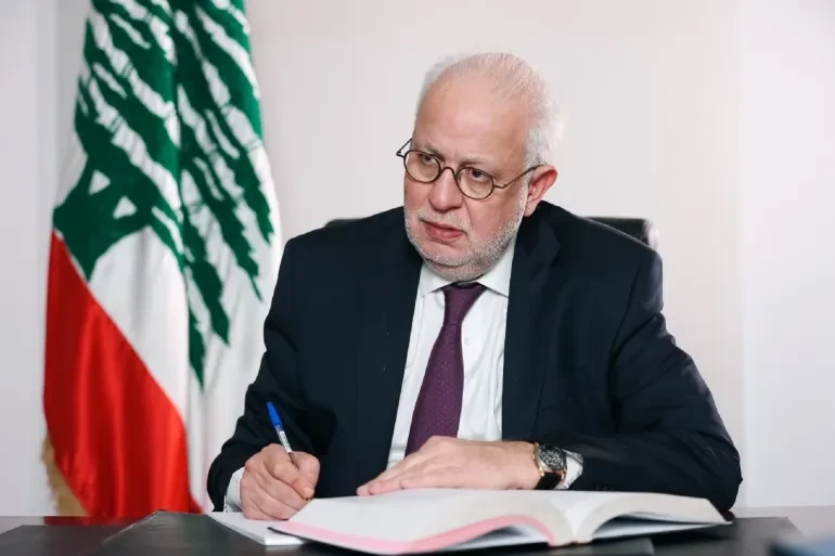 لبنان يرحب بإيجابية سوريا بملف...