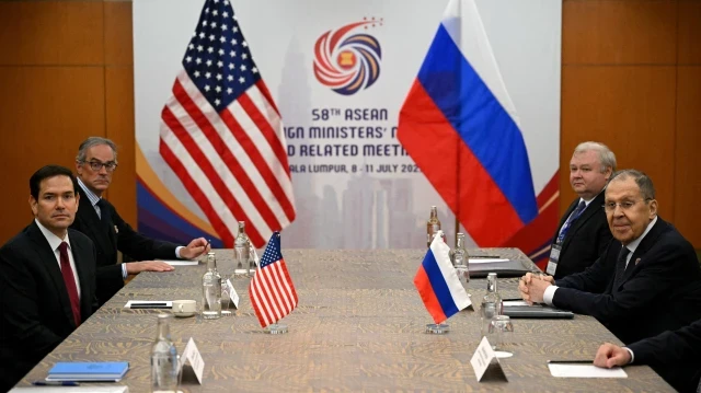 لافروف وروبيو يبحثان ملفات أوك...