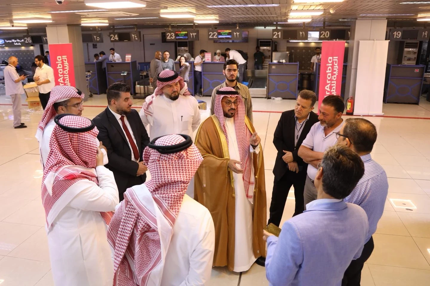 وفد سعودي يزور مطار دمشق لبحث...