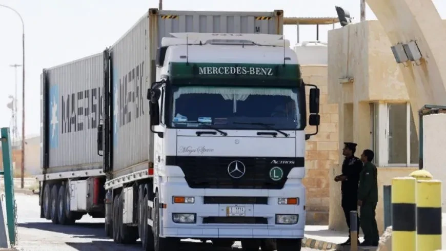 تسهيلات جديدة لعبور الشاحنات ب...