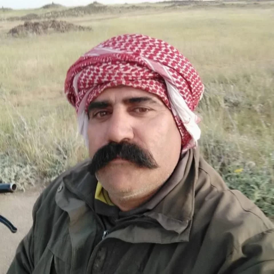 مقتل أنور فوزات الشاعر بإطلاق...