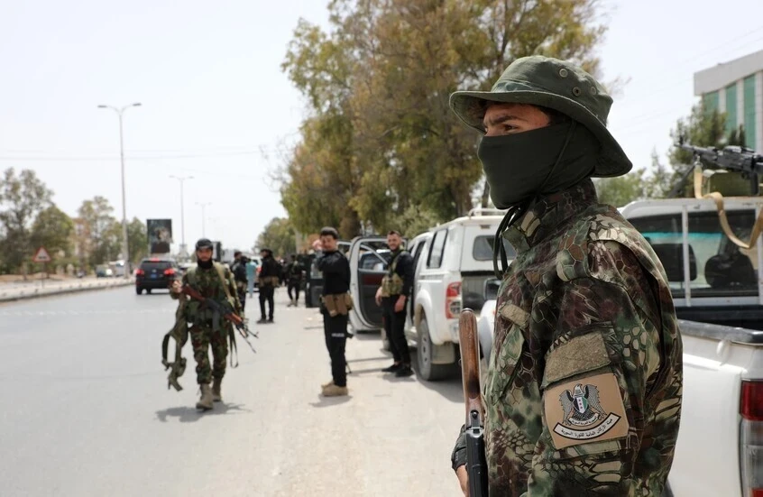 الأمن الداخلي يؤمّن طريق دمشق...