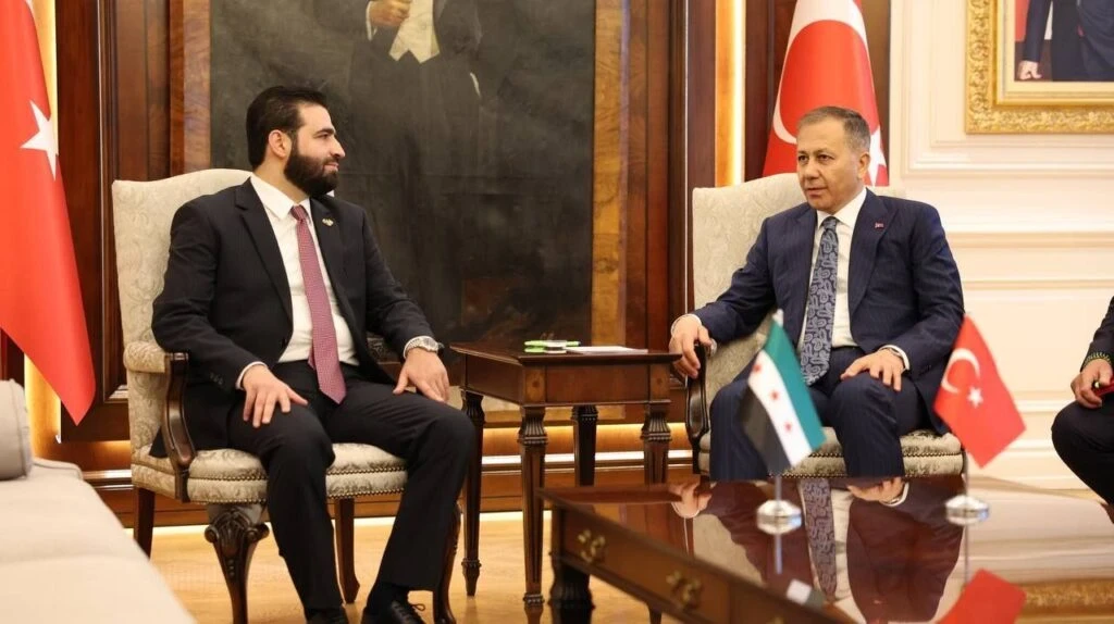 وزير الداخلية السوري يزور أنقر...