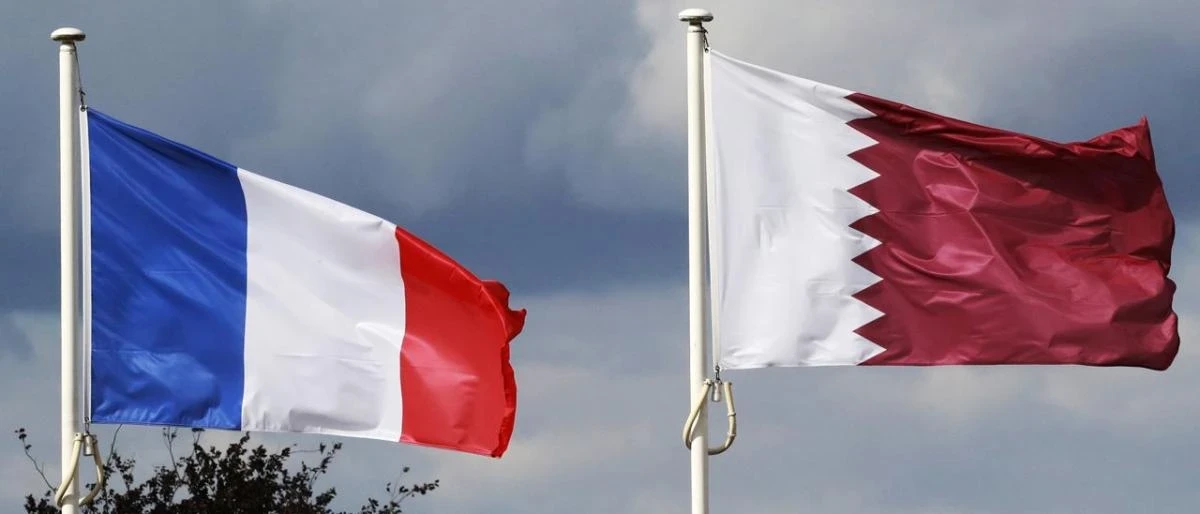 قطر وفرنسا تؤكدان التزامهما بد...