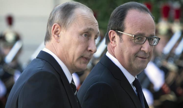 هولاند يصف حلب بـ"المدينة الشه...