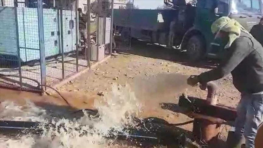 بدء تشغيل آبار المياه في قرية...