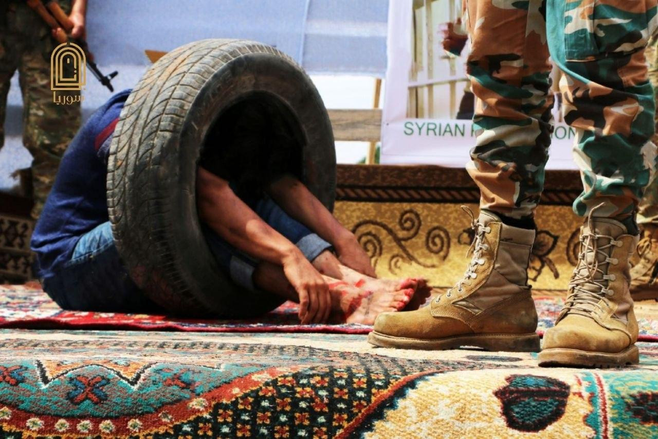 النظام يعتقل ثلاثة شباب من مخي...