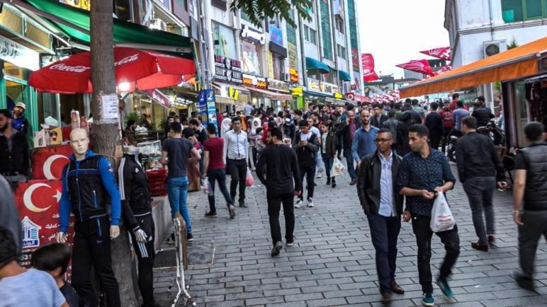 ولاية إسطنبول تدعو السوريين لت...