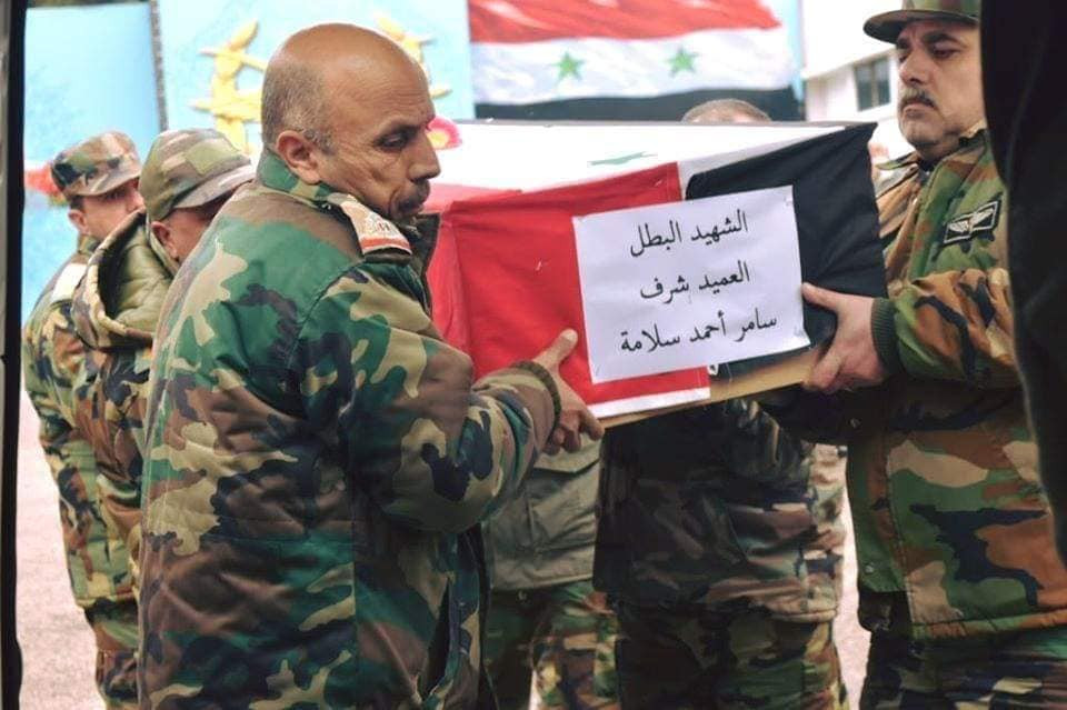 صفحات موالية تنعي خمسة ضباط لل...