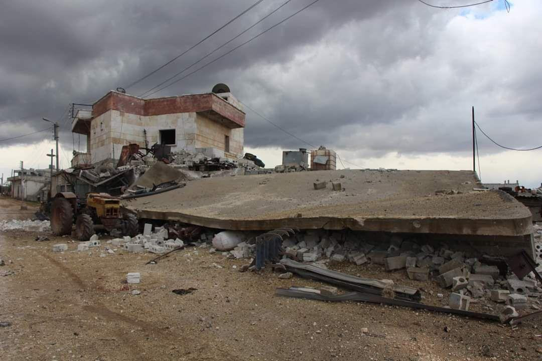 حلب.. شهيدان بغارات روسية على...