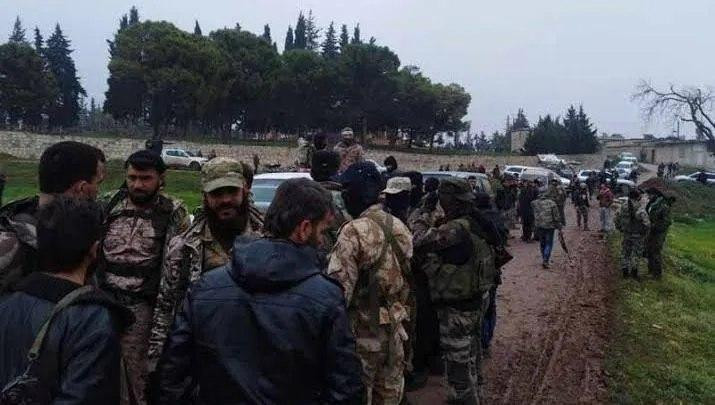 تركيا تستمر بتعزيز وجودها في إدلب والنظام يتقدم غربي حلب