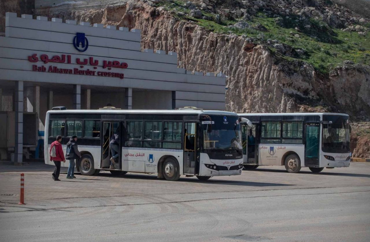 إدارة معبر "باب الهوى" تحصى أع...