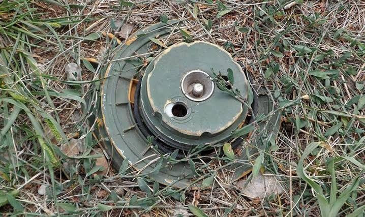 استشهاد مدنيين بانفجار لغم من...