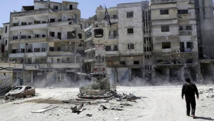 نازحو جسر الشغور يحجمون عن الع...