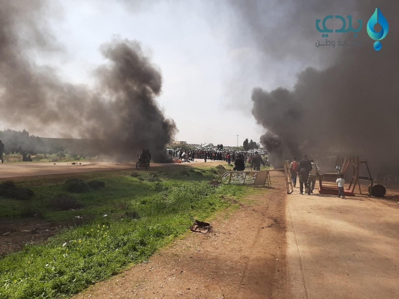 السوريون يحيون ذكرى ثورتهم الت...