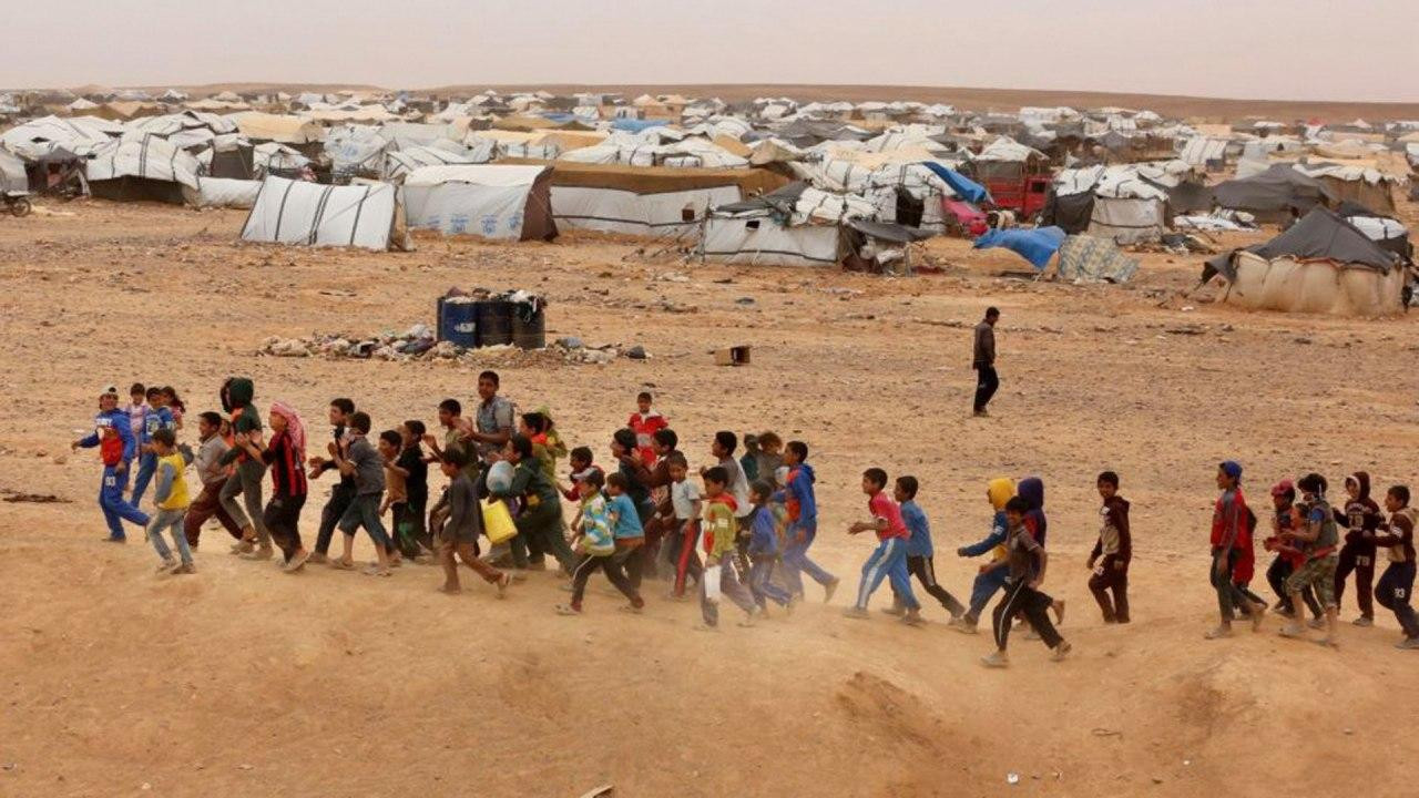 حملات توعية ومنشورات ورقية لمو...