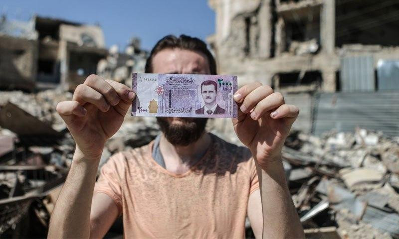 الليرة السورية تواصل الانهيار...