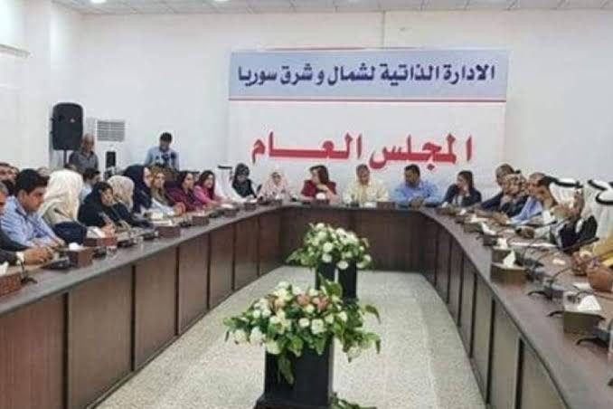 "الإدارة الذاتية" توقف التجنيد...