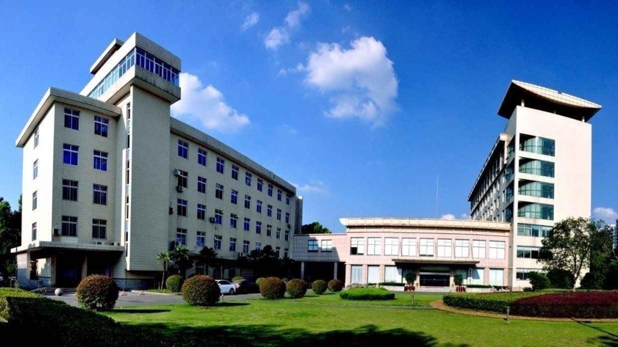 لماذا يتوجب على فرنسا إيجاد حل...