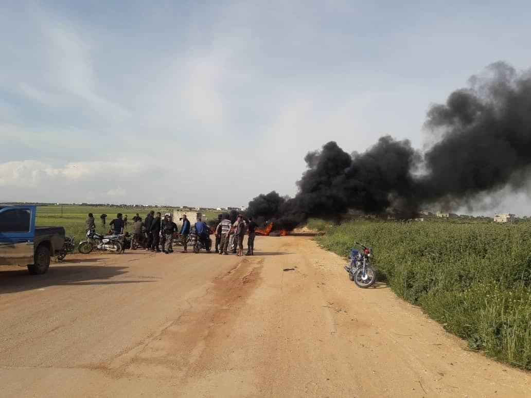 "تحرير- الشام" تزيل الألغام في...