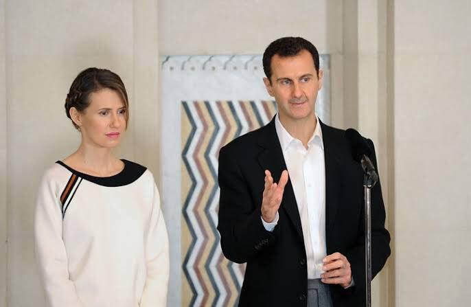 أسماء الأخرس تستغل غياب أنيسة...