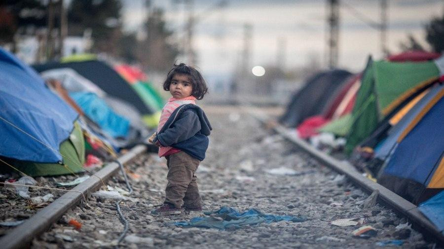 ألمانيا تخطط لاستقبال مئات الل...