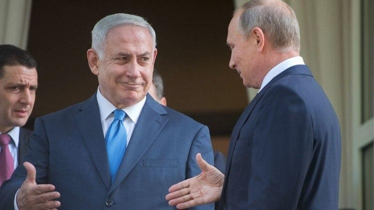 موالو النظام ينتقدون الصمت الر...