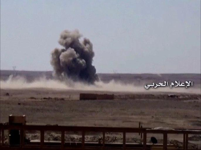 طائرات مجهولة تقصف قوات النظام...