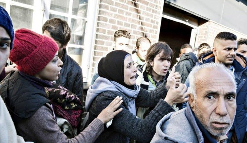 الدنمارك تدرس ترحيل مئات اللاج...