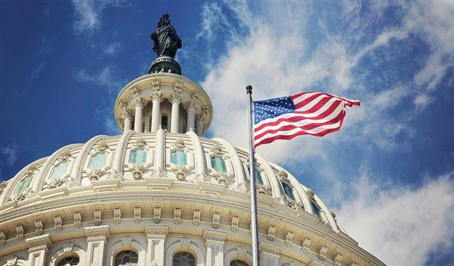 سفيرة واشنطن تبلغ الحكومة اللب...