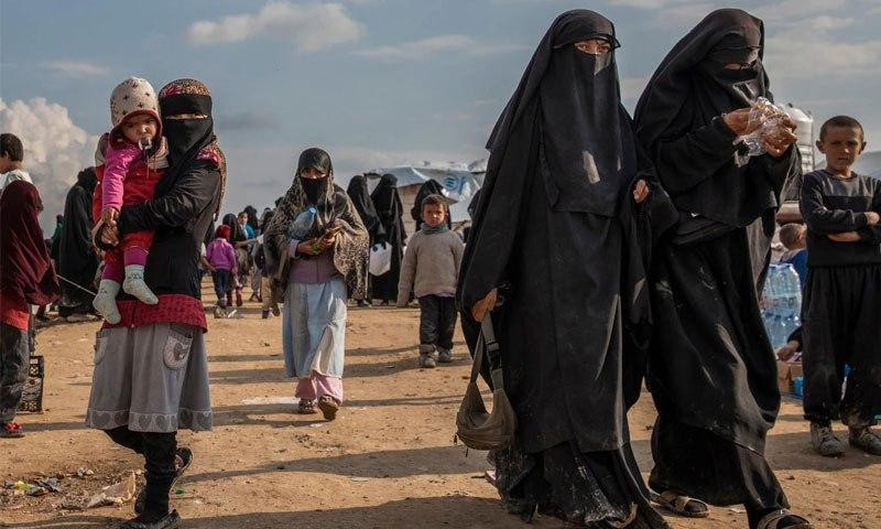 "قسد" تعتزم تسليم 11 عائلة لرو...