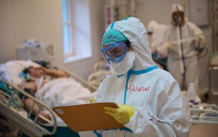 إصابة ثلاثة طلاب من جامعة دمشق...