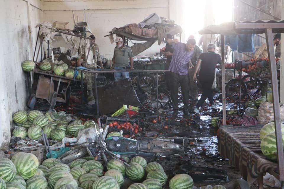 ضحايا بقصف للنظام على إدلب ومج...