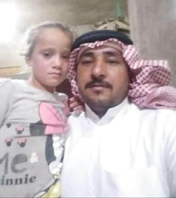 بمساعدة شاب و"فيسبوك".. استعاد...