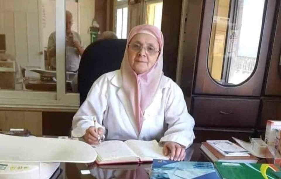 سوريون ينعون "طبيبة الفقراء" ع...