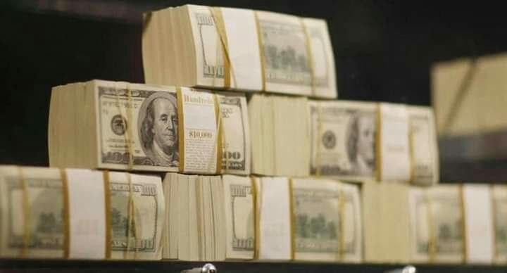 صرف الليرة يتراجع أمام الدوﻻر