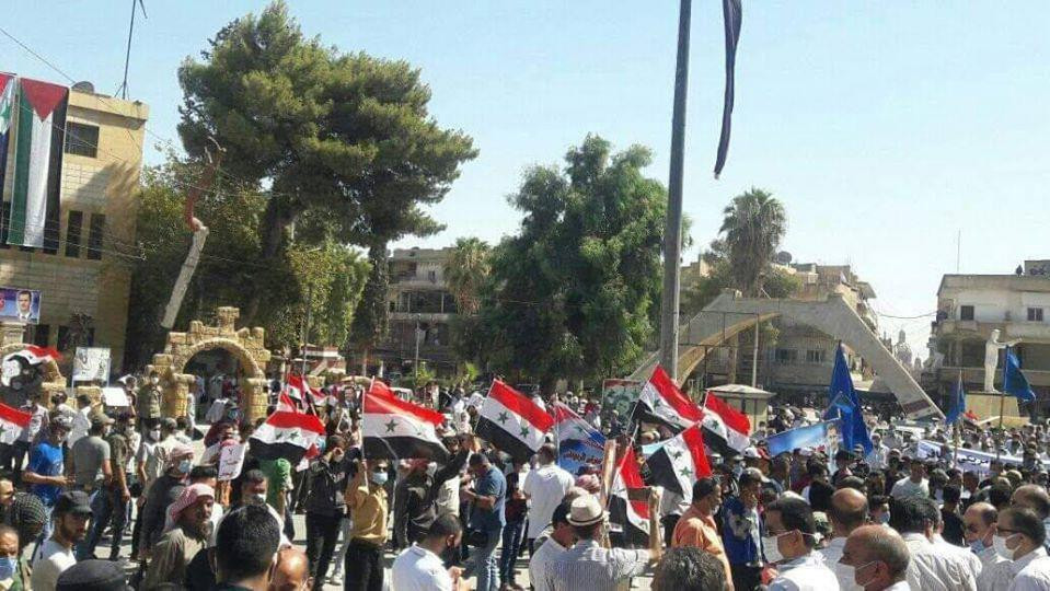 النظام يحتج على قصف التحالف لق...