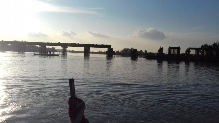 بعد أن دمره التحالف.. الإعلان...