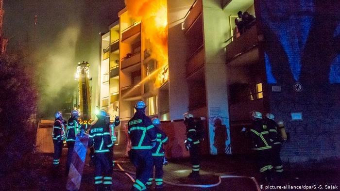 ألمانيا.. سجن لاجئ سوري أحرق م...